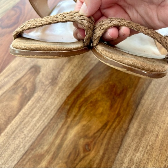 Caslon Carden stacked block heeled suede sandals - Picture 6 of 11